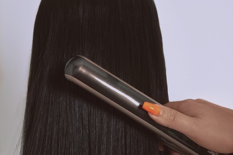 La piastra rovina i capelli by vitaincasa.jpg