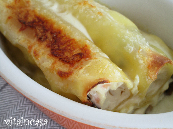 Cannelloni al salmone affumicato ricotta e radicchio