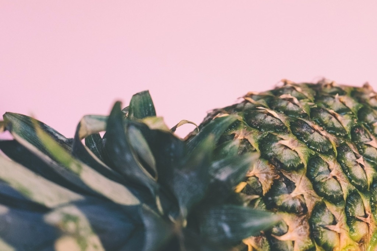 13. Pink pineapple art