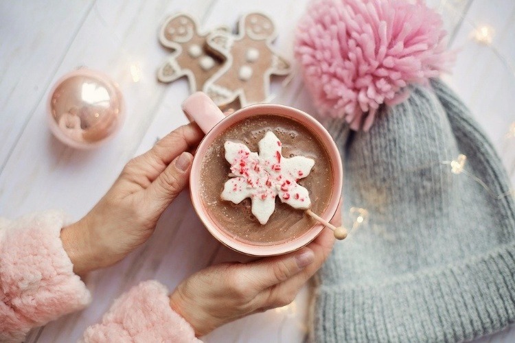 16.Pink cozy weekend festive breakfast by vitaincasa (1).jpg